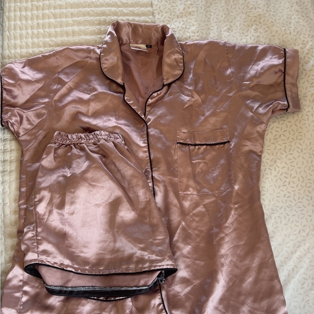 Silky Mauve Women's Pajama Set